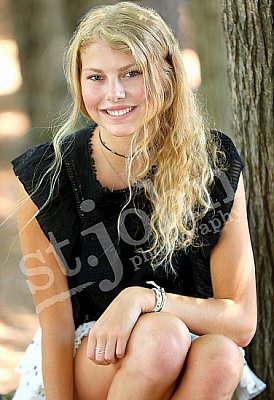 small_70f919_Senior_Photo_103.jpeg